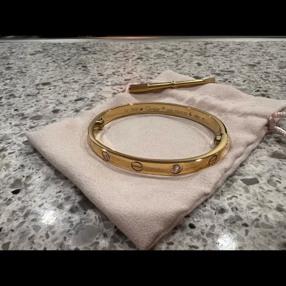 NEW 18k gold plated bangle 🤩 - Picture 4 of 7